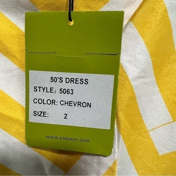 Elizabeth McKay 50’s Dress in Yellow Chevron, New with Tags - Picture 5 of 7